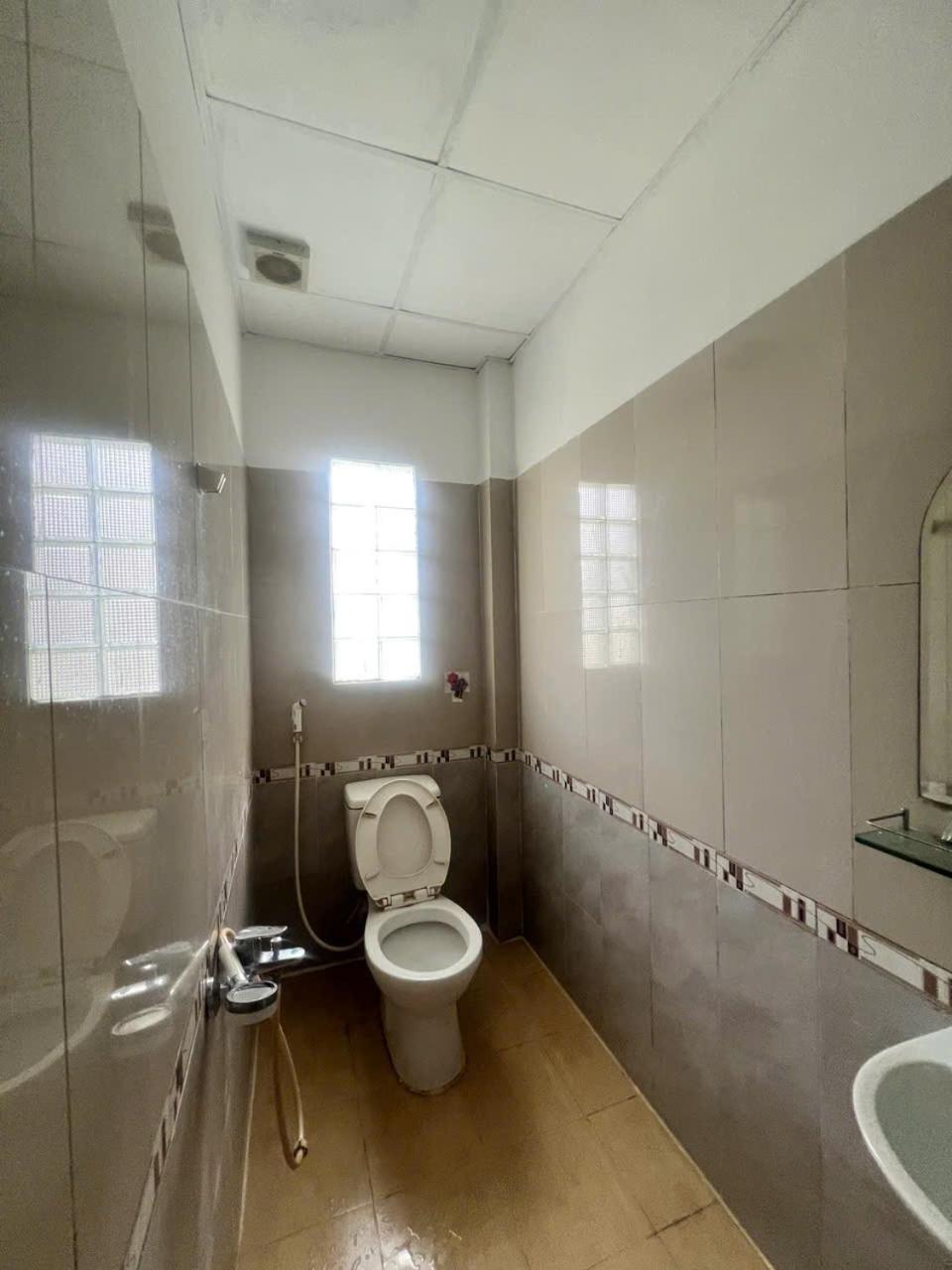 Aparthotel Khach San Doan Gia à Hô Chi Minh-Ville Extérieur photo