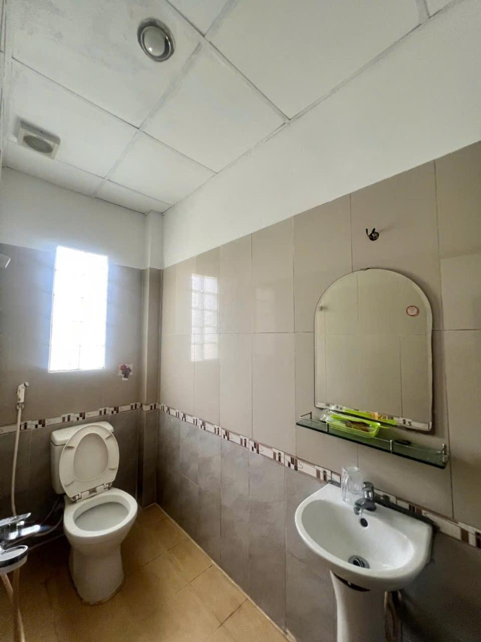 Aparthotel Khach San Doan Gia à Hô Chi Minh-Ville Extérieur photo