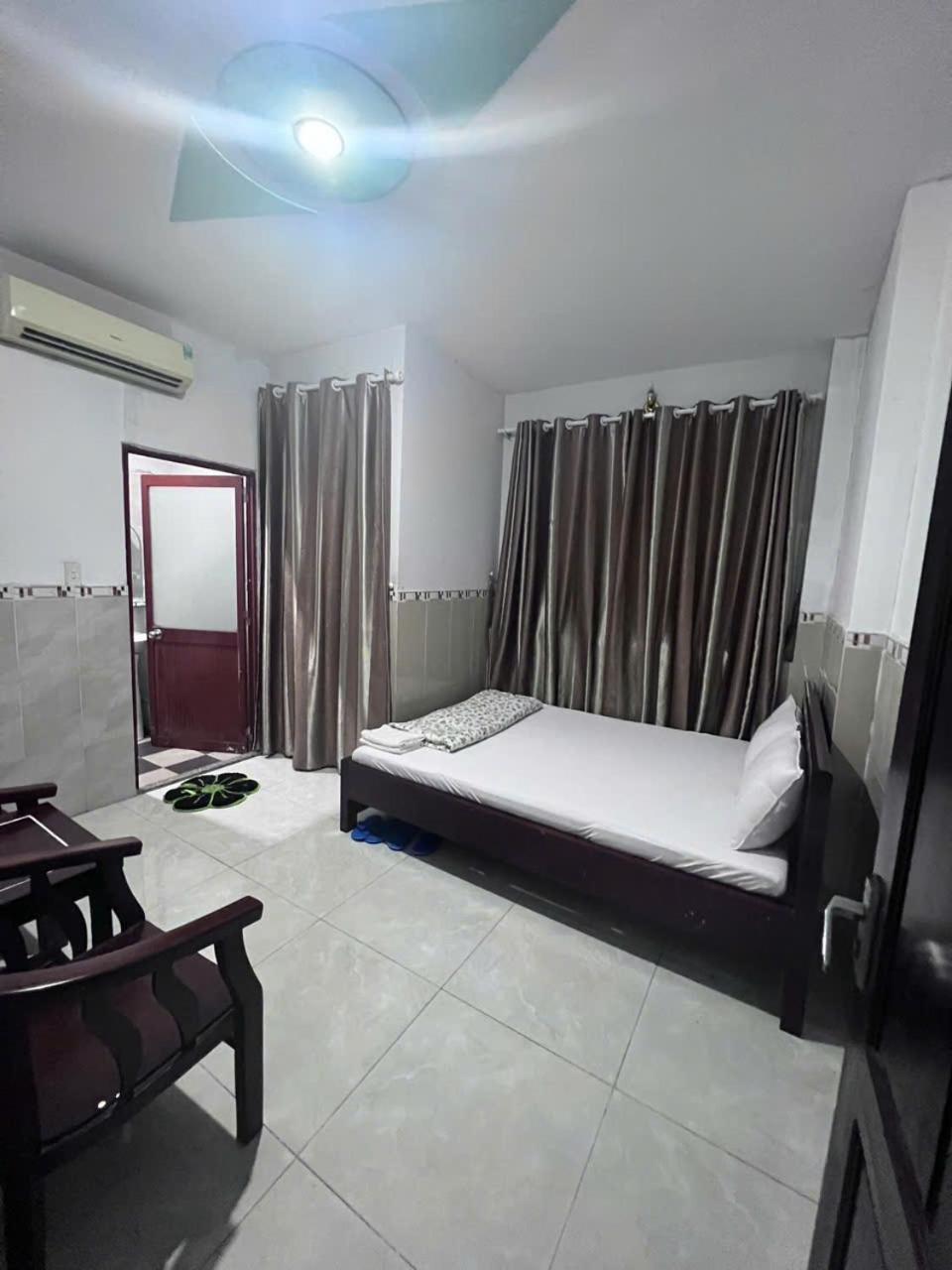 Aparthotel Khach San Doan Gia à Hô Chi Minh-Ville Extérieur photo
