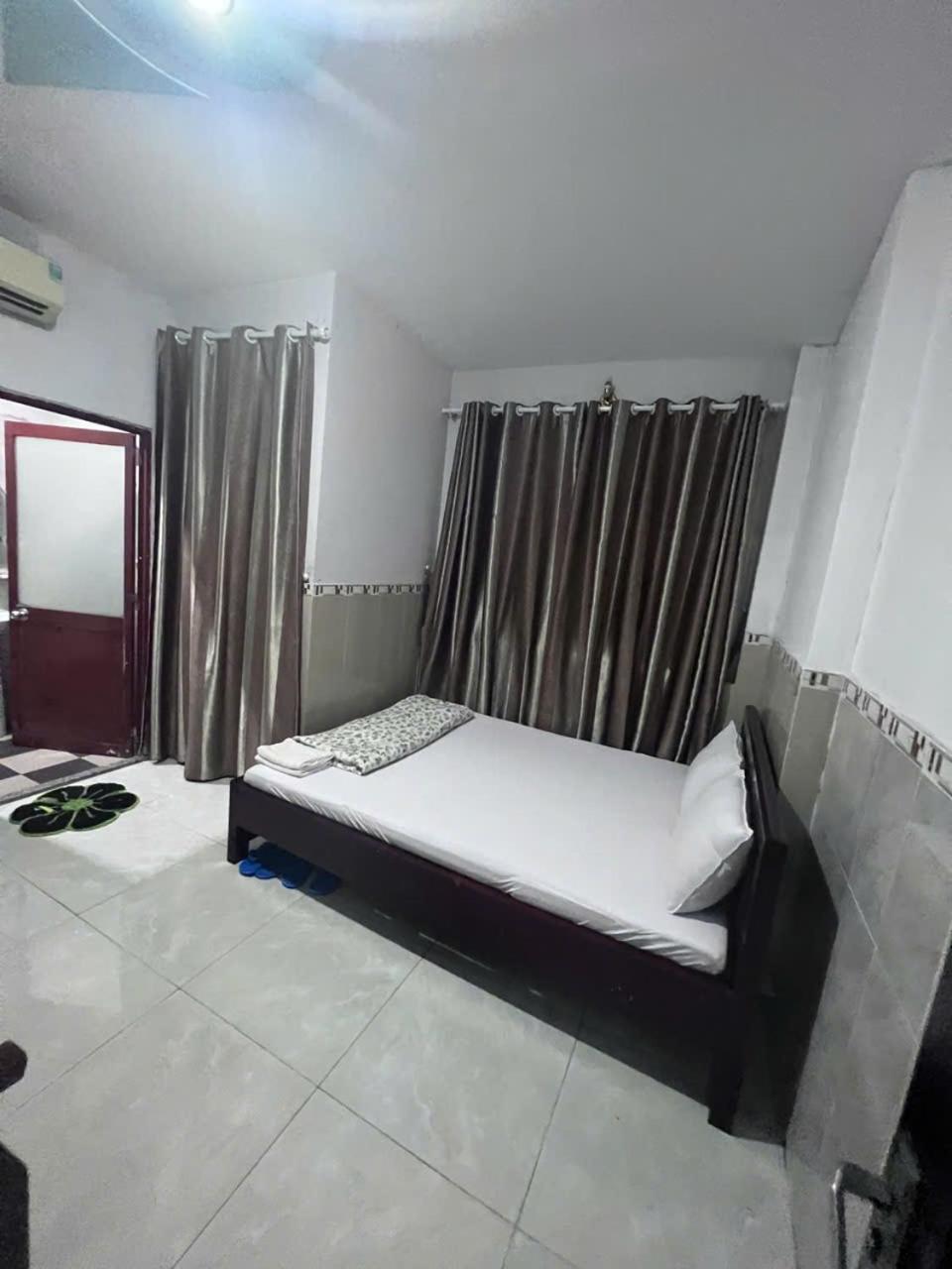 Aparthotel Khach San Doan Gia à Hô Chi Minh-Ville Extérieur photo